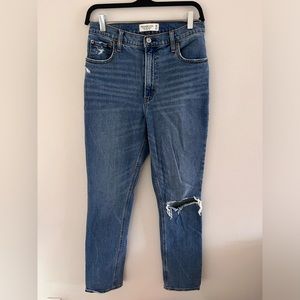 Abercrombie & Fitch The 90’s Slim Straight Ultra High Rise